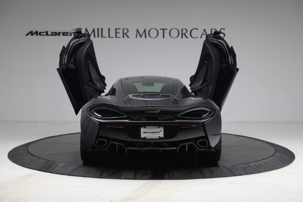 Used 2018 McLaren 570GT for sale Sold at Rolls-Royce Motor Cars Greenwich in Greenwich CT 06830 19