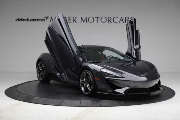 Used 2018 McLaren 570GT for sale Sold at Rolls-Royce Motor Cars Greenwich in Greenwich CT 06830 24