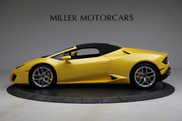 Used 2017 Lamborghini Huracan LP 580-2 Spyder for sale Sold at Rolls-Royce Motor Cars Greenwich in Greenwich CT 06830 14
