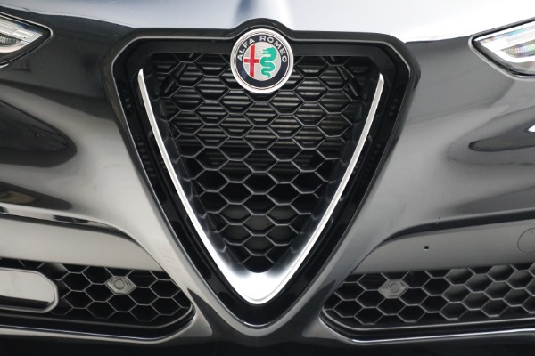 New 2022 Alfa Romeo Stelvio Ti for sale Sold at Rolls-Royce Motor Cars Greenwich in Greenwich CT 06830 27