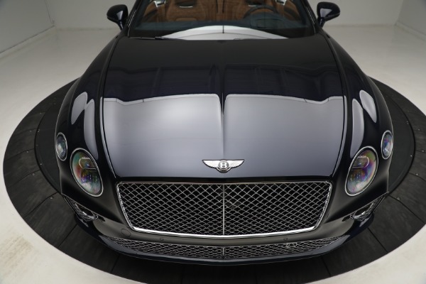 Used 2022 Bentley Continental GT V8 for sale $259,900 at Rolls-Royce Motor Cars Greenwich in Greenwich CT 06830 18