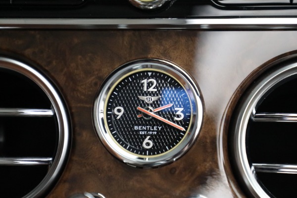 Used 2022 Bentley Continental GT V8 for sale $259,900 at Rolls-Royce Motor Cars Greenwich in Greenwich CT 06830 27