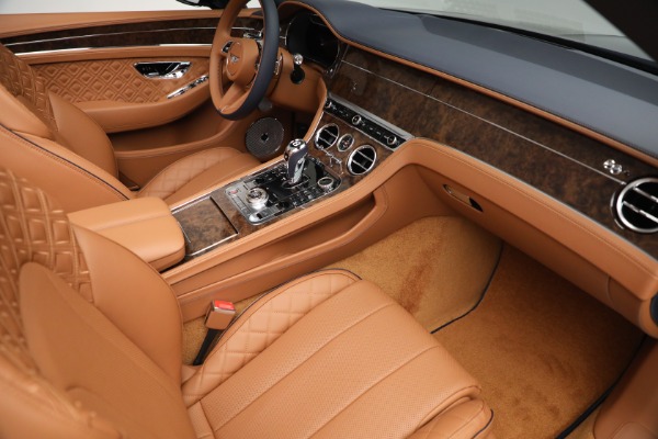 Used 2022 Bentley Continental GT V8 for sale $259,900 at Rolls-Royce Motor Cars Greenwich in Greenwich CT 06830 28