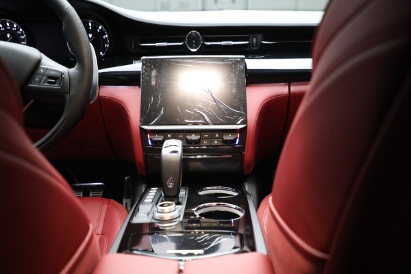 New 2022 Maserati Quattroporte Modena Q4 for sale Sold at Rolls-Royce Motor Cars Greenwich in Greenwich CT 06830 16