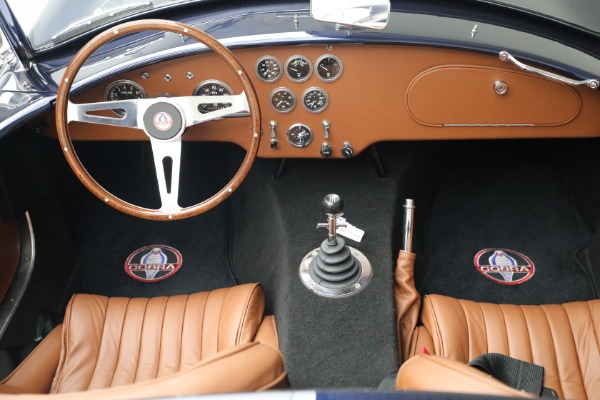 Used 1962 Superformance Cobra 289 Slabside for sale Sold at Rolls-Royce Motor Cars Greenwich in Greenwich CT 06830 22