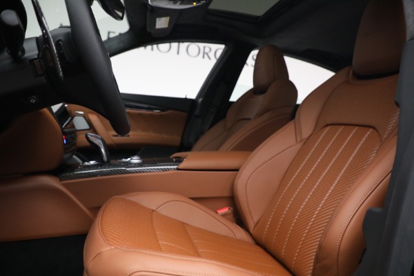 New 2022 Maserati Quattroporte Trofeo for sale $160,395 at Rolls-Royce Motor Cars Greenwich in Greenwich CT 06830 13