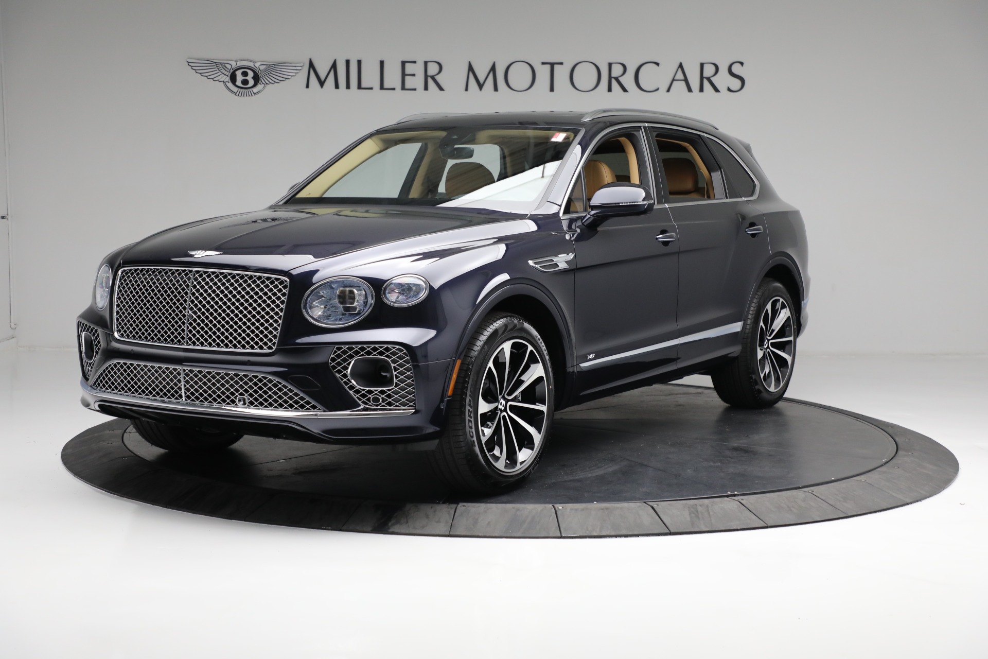 New 2022 Bentley Bentayga V8 for sale Sold at Rolls-Royce Motor Cars Greenwich in Greenwich CT 06830 1