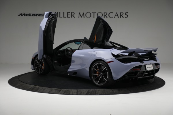 New 2022 McLaren 720S Spider for sale $425,080 at Rolls-Royce Motor Cars Greenwich in Greenwich CT 06830 16