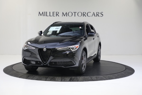 New 2022 Alfa Romeo Stelvio Sprint for sale $52,305 at Rolls-Royce Motor Cars Greenwich in Greenwich CT 06830 1