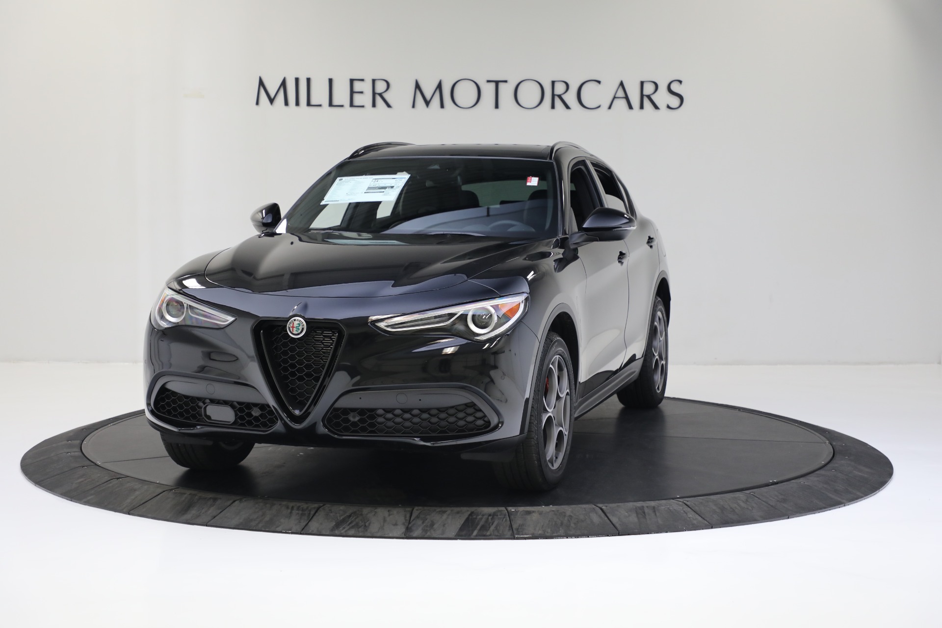 New 2022 Alfa Romeo Stelvio Sprint for sale Sold at Rolls-Royce Motor Cars Greenwich in Greenwich CT 06830 1