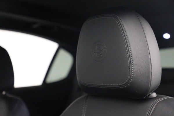 New 2022 Alfa Romeo Stelvio Sprint for sale $50,645 at Rolls-Royce Motor Cars Greenwich in Greenwich CT 06830 16