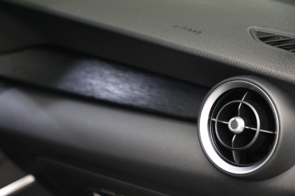 New 2022 Alfa Romeo Stelvio Sprint for sale $50,645 at Rolls-Royce Motor Cars Greenwich in Greenwich CT 06830 26