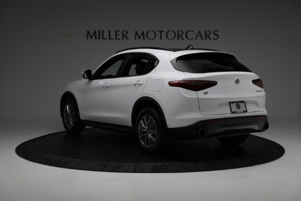New 2022 Alfa Romeo Stelvio Sprint for sale $50,645 at Rolls-Royce Motor Cars Greenwich in Greenwich CT 06830 5