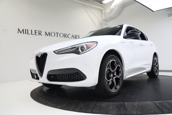 New 2022 Alfa Romeo Stelvio Veloce for sale Call for price at Rolls-Royce Motor Cars Greenwich in Greenwich CT 06830 11