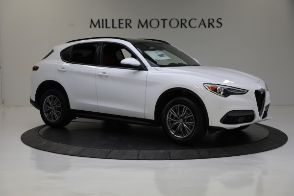 New 2022 Alfa Romeo Stelvio Sprint for sale Sold at Rolls-Royce Motor Cars Greenwich in Greenwich CT 06830 13