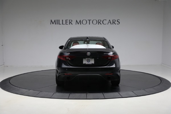 New 2022 Alfa Romeo Giulia Veloce for sale $53,445 at Rolls-Royce Motor Cars Greenwich in Greenwich CT 06830 4