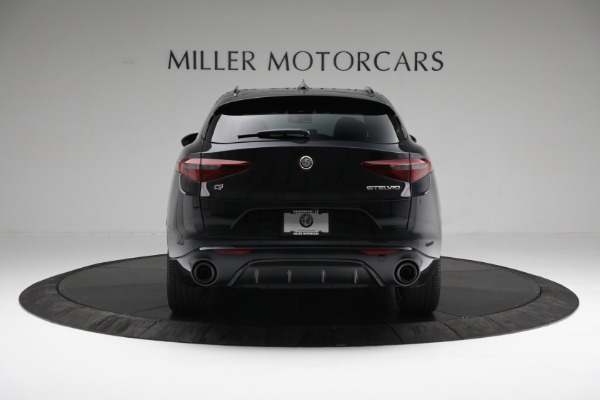 New 2022 Alfa Romeo Stelvio Veloce for sale $56,405 at Rolls-Royce Motor Cars Greenwich in Greenwich CT 06830 6