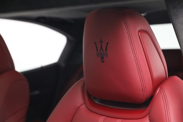 New 2022 Maserati Ghibli Modena Q4 for sale $103,255 at Rolls-Royce Motor Cars Greenwich in Greenwich CT 06830 16