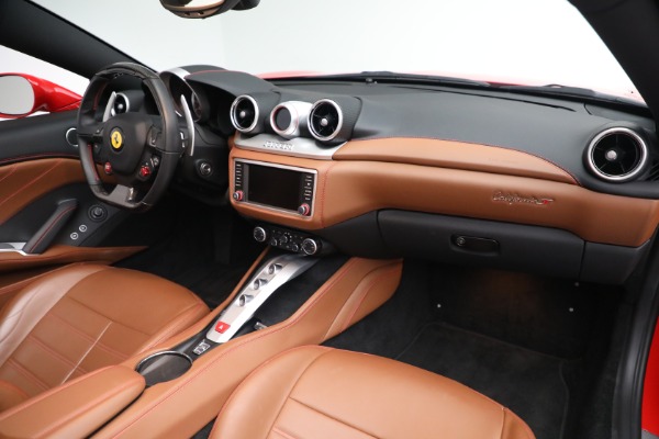 Used 2016 Ferrari California T for sale Sold at Rolls-Royce Motor Cars Greenwich in Greenwich CT 06830 27