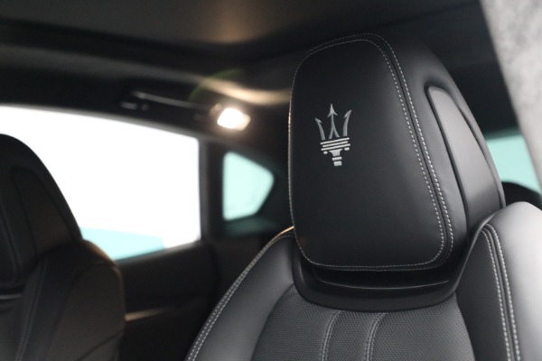 New 2022 Maserati Levante GT for sale $100,365 at Rolls-Royce Motor Cars Greenwich in Greenwich CT 06830 16
