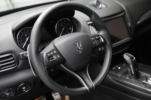 New 2022 Maserati Levante GT for sale $100,365 at Rolls-Royce Motor Cars Greenwich in Greenwich CT 06830 17