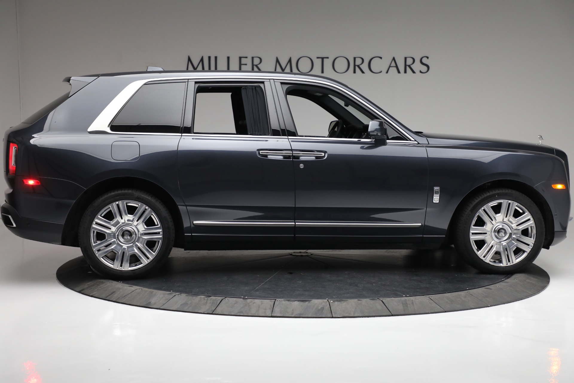 Used 2019 Rolls-Royce Cullinan for sale $229,900 at Rolls-Royce Motor Cars Greenwich in Greenwich CT 06830 13