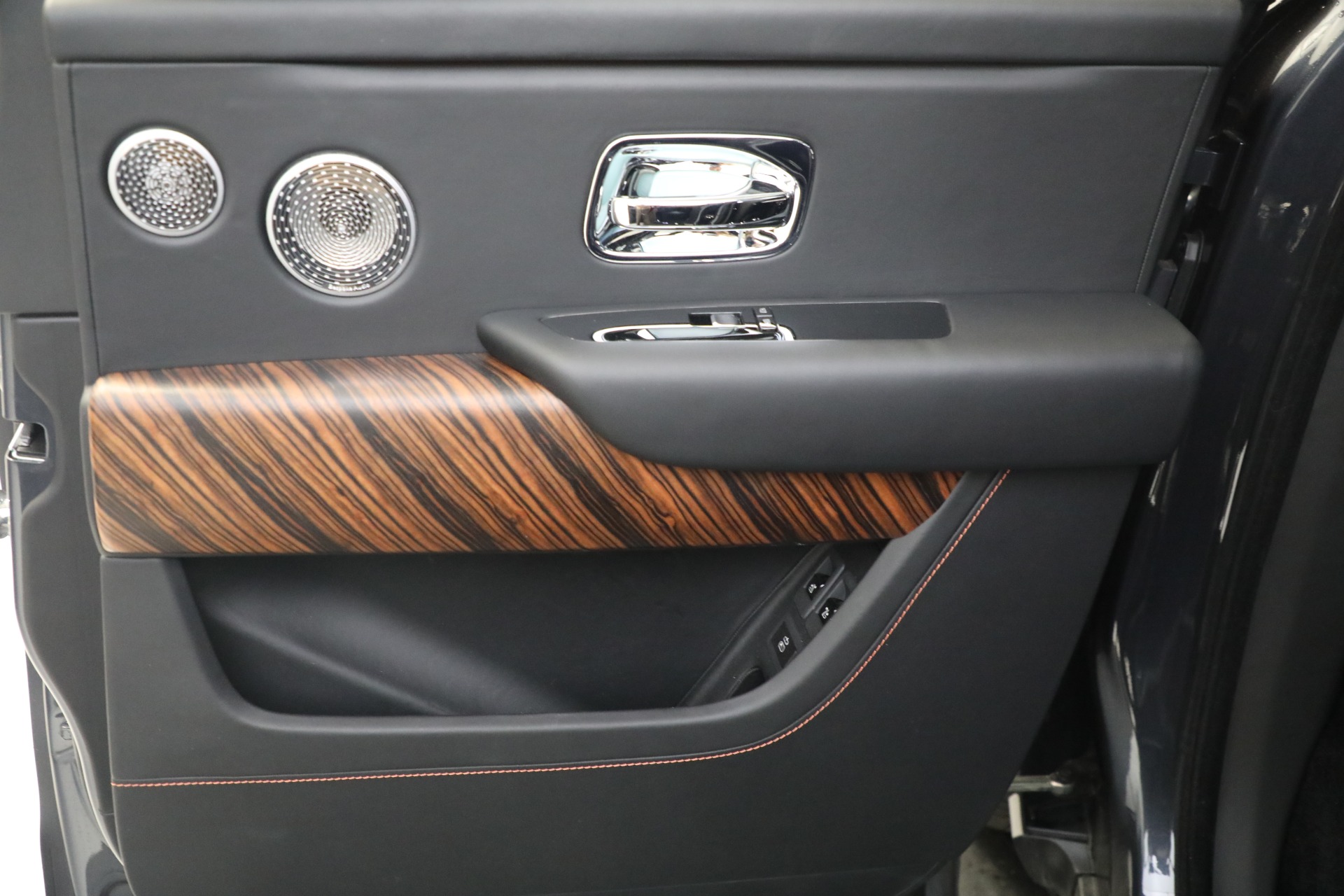 Used 2019 Rolls-Royce Cullinan for sale $229,900 at Rolls-Royce Motor Cars Greenwich in Greenwich CT 06830 27