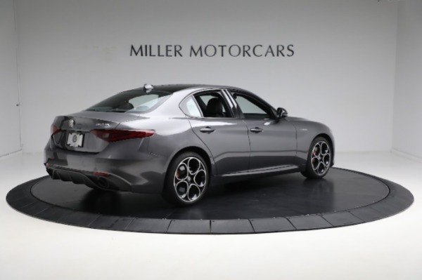 Used 2022 Alfa Romeo Giulia Veloce for sale Sold at Rolls-Royce Motor Cars Greenwich in Greenwich CT 06830 11