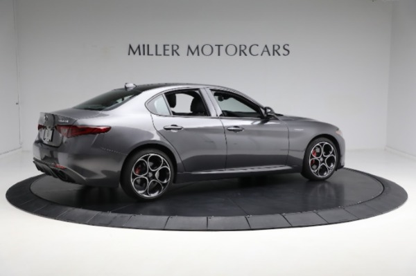 New 2022 Alfa Romeo Giulia Veloce for sale Call for price at Rolls-Royce Motor Cars Greenwich in Greenwich CT 06830 12