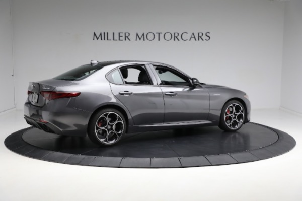 Used 2022 Alfa Romeo Giulia Veloce for sale Sold at Rolls-Royce Motor Cars Greenwich in Greenwich CT 06830 12