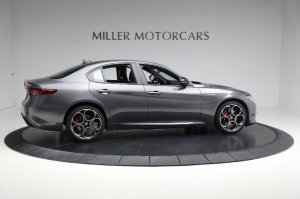 New 2022 Alfa Romeo Giulia Veloce for sale Call for price at Rolls-Royce Motor Cars Greenwich in Greenwich CT 06830 13