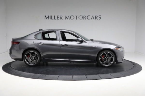 Used 2022 Alfa Romeo Giulia Veloce for sale $36,900 at Rolls-Royce Motor Cars Greenwich in Greenwich CT 06830 14