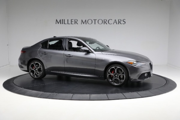 Used 2022 Alfa Romeo Giulia Veloce for sale $39,900 at Rolls-Royce Motor Cars Greenwich in Greenwich CT 06830 15
