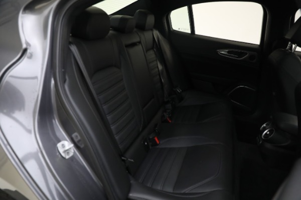Used 2022 Alfa Romeo Giulia Veloce for sale Sold at Rolls-Royce Motor Cars Greenwich in Greenwich CT 06830 26