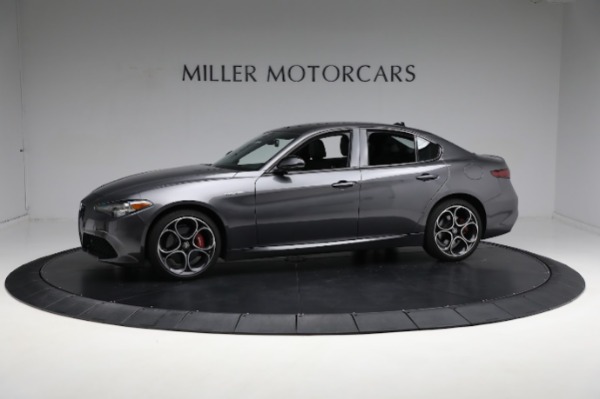 New 2022 Alfa Romeo Giulia Veloce for sale Call for price at Rolls-Royce Motor Cars Greenwich in Greenwich CT 06830 4