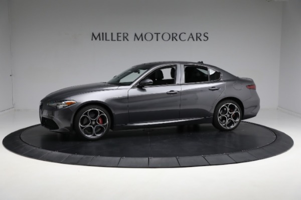Used 2022 Alfa Romeo Giulia Veloce for sale Sold at Rolls-Royce Motor Cars Greenwich in Greenwich CT 06830 4