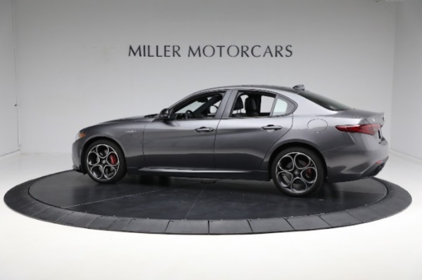 Used 2022 Alfa Romeo Giulia Veloce for sale Sold at Rolls-Royce Motor Cars Greenwich in Greenwich CT 06830 6