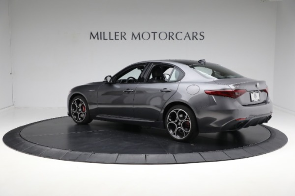 Used 2022 Alfa Romeo Giulia Veloce for sale Sold at Rolls-Royce Motor Cars Greenwich in Greenwich CT 06830 7