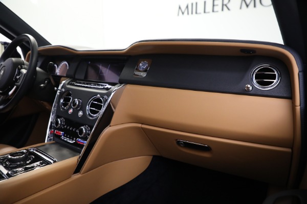 Used 2019 Rolls-Royce Cullinan for sale Sold at Rolls-Royce Motor Cars Greenwich in Greenwich CT 06830 16