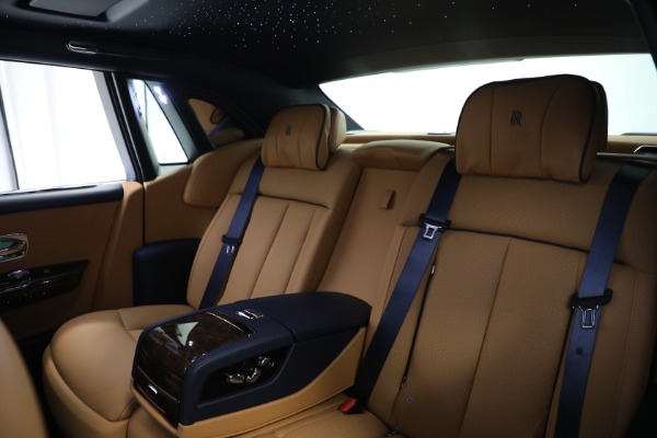 Used 2022 Rolls-Royce Phantom for sale Sold at Rolls-Royce Motor Cars Greenwich in Greenwich CT 06830 16