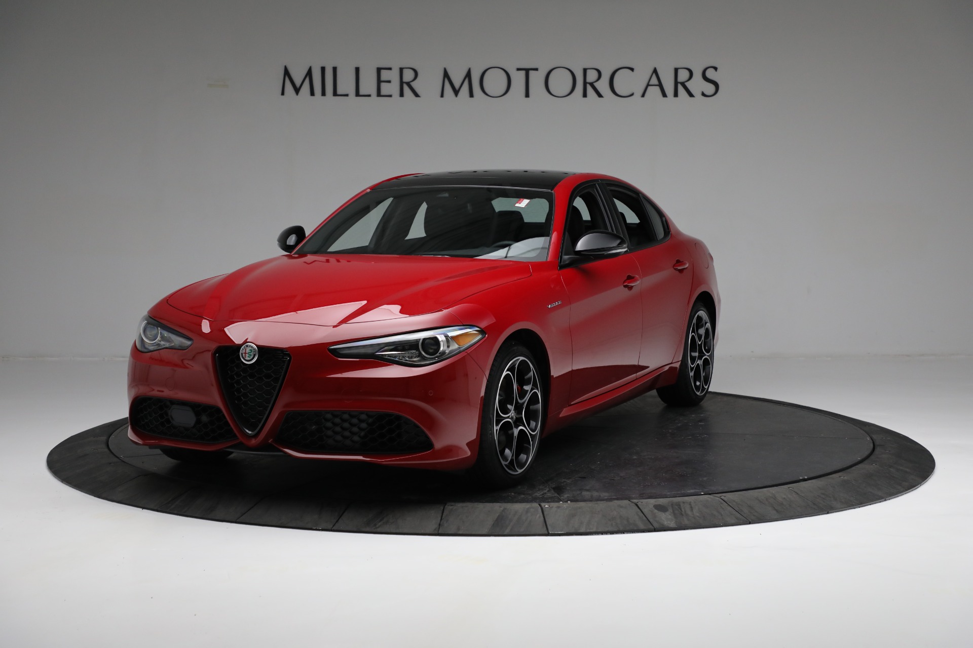 New 2022 Alfa Romeo Giulia Veloce for sale Sold at Rolls-Royce Motor Cars Greenwich in Greenwich CT 06830 1