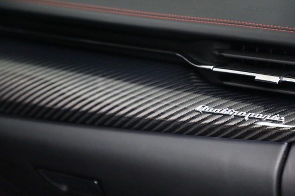 New 2022 Maserati Quattroporte Modena Q4 for sale $136,901 at Rolls-Royce Motor Cars Greenwich in Greenwich CT 06830 27