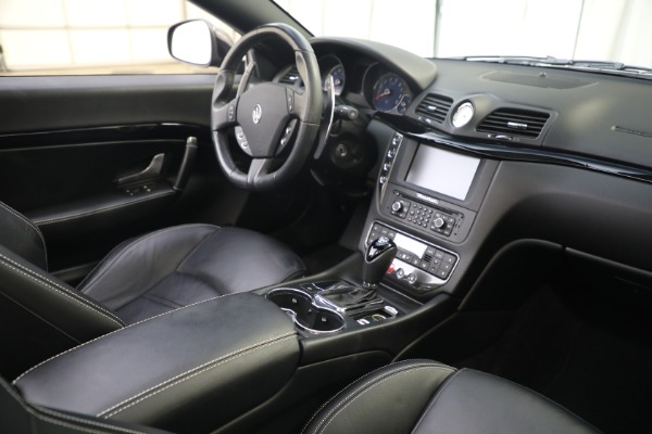 Used 2015 Maserati GranTurismo Sport for sale Sold at Rolls-Royce Motor Cars Greenwich in Greenwich CT 06830 18