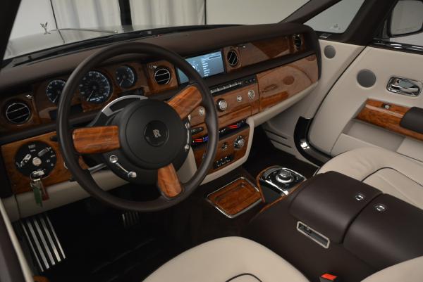 Used 2015 Rolls-Royce Phantom Drophead Coupe for sale Sold at Rolls-Royce Motor Cars Greenwich in Greenwich CT 06830 28