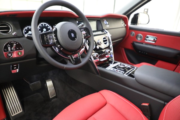 New 2022 Rolls-Royce Cullinan for sale Call for price at Rolls-Royce Motor Cars Greenwich in Greenwich CT 06830 18