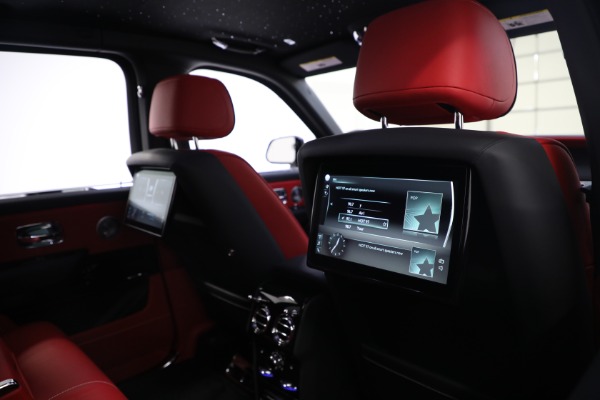 New 2022 Rolls-Royce Cullinan for sale Call for price at Rolls-Royce Motor Cars Greenwich in Greenwich CT 06830 24