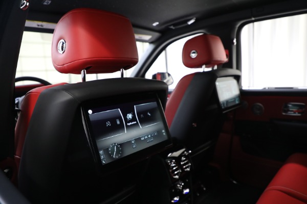 New 2022 Rolls-Royce Cullinan for sale Call for price at Rolls-Royce Motor Cars Greenwich in Greenwich CT 06830 25