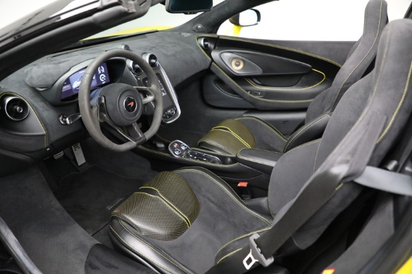 Used 2018 McLaren 570S Spider for sale $199,900 at Rolls-Royce Motor Cars Greenwich in Greenwich CT 06830 23