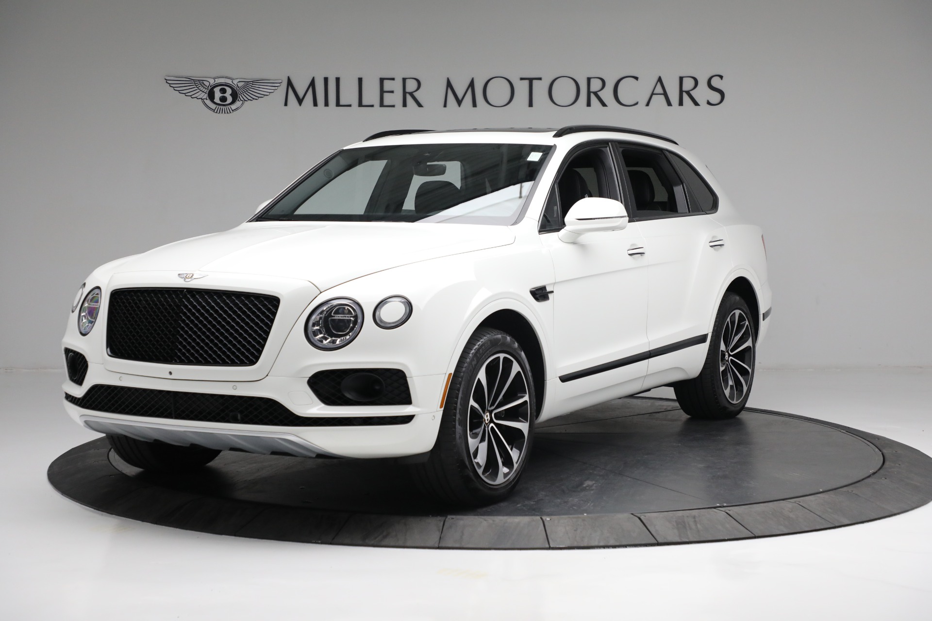 Used 2019 Bentley Bentayga V8 for sale Sold at Rolls-Royce Motor Cars Greenwich in Greenwich CT 06830 1