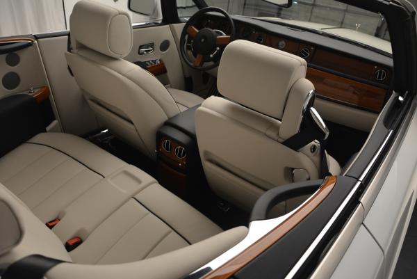 Used 2015 Rolls-Royce Phantom Drophead Coupe for sale Sold at Rolls-Royce Motor Cars Greenwich in Greenwich CT 06830 19